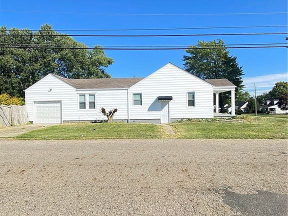 2nd image of 808 Marmion Ave
