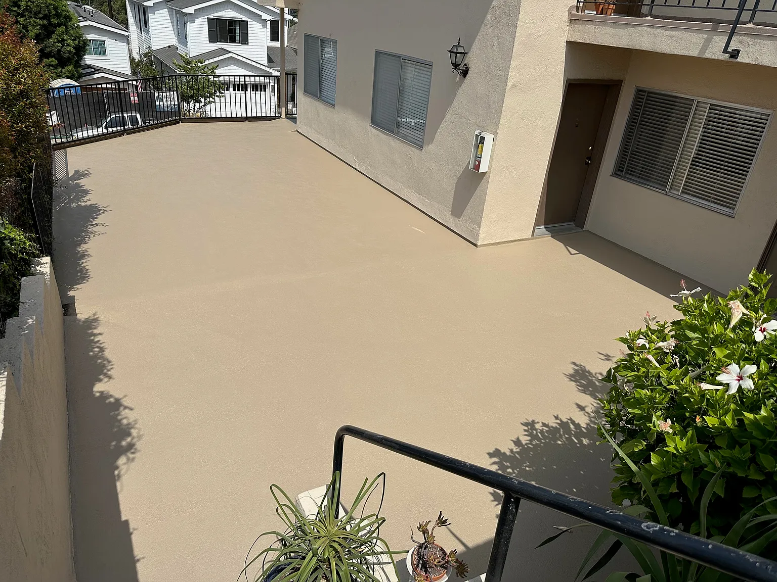 2 bed, 870 sqft, $3,225 — Photo 4