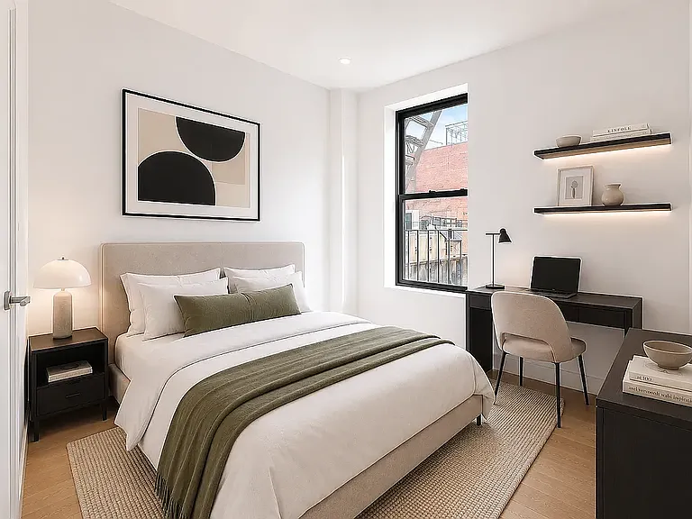 207 8th Ave #2R — Photo 3
