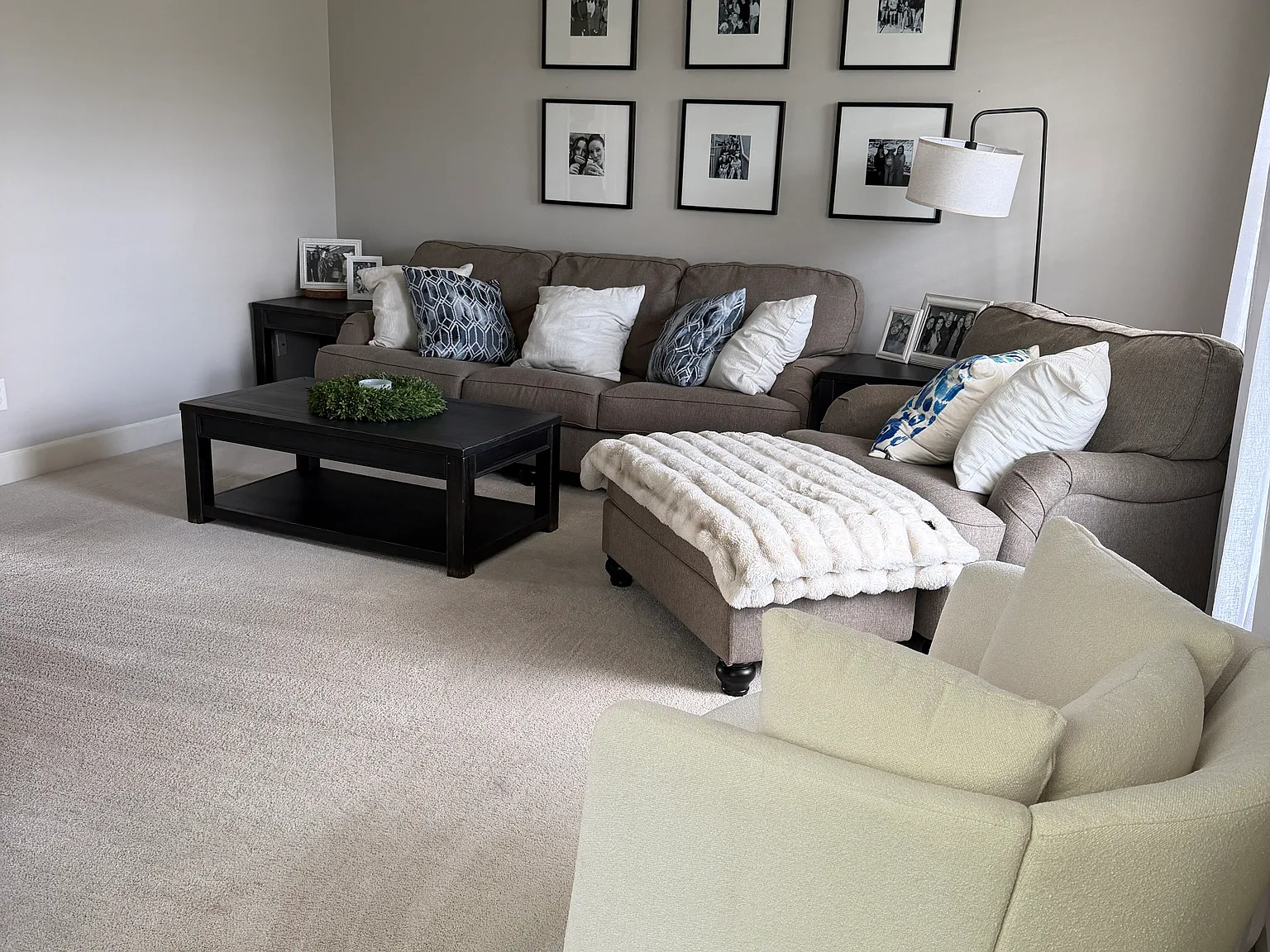 3 bed, 2.5 bath, 1280 sqft, $2,700 — Photo 2