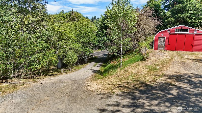 5th image of 1313 Ferrier Road