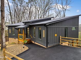 1079 Pleasure Rd, Sevierville, TN 37876