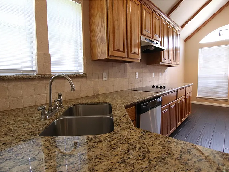 14423 Sandalfoot St — Photo 9