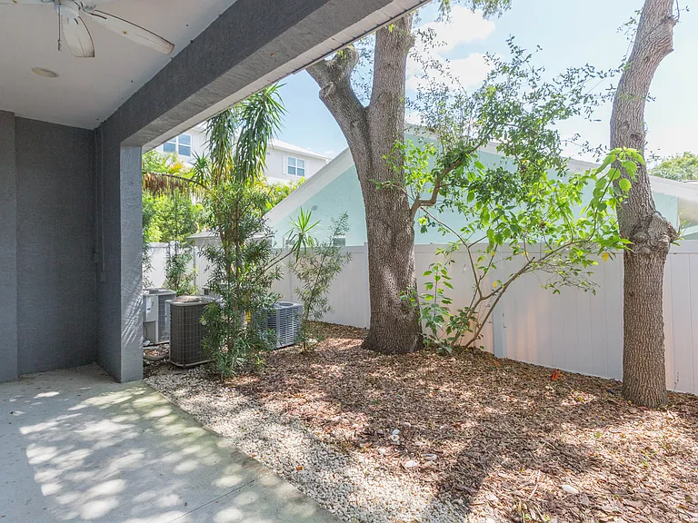 1005 New York Ave — Photo 24