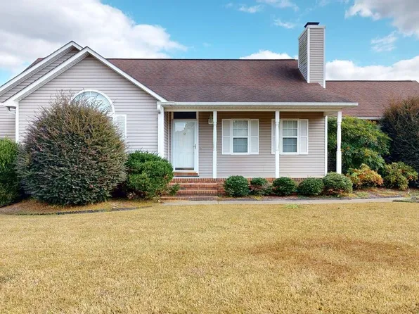 102 Wilderness Drive, Pikeville, NC 27863
