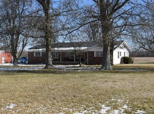 9206 State Highway C, Marshfield, MO 65706