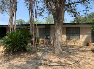 2518 E Stewart St, Laredo, TX 78043