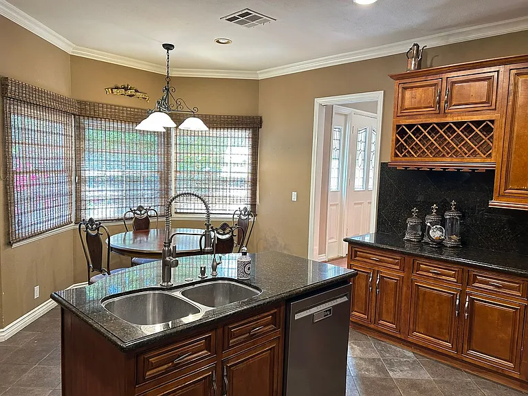 300 S Timken Rd — Photo 15
