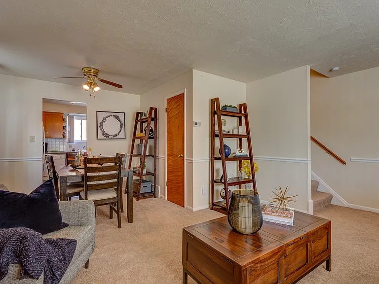 Euclid Apartments — Photo 16