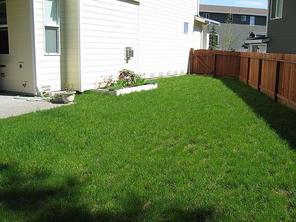 3rd image of 2021 240th Ave SE