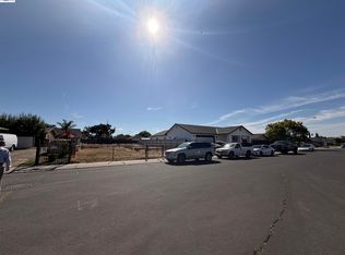 410 Montague Ct, Modesto, CA 95351