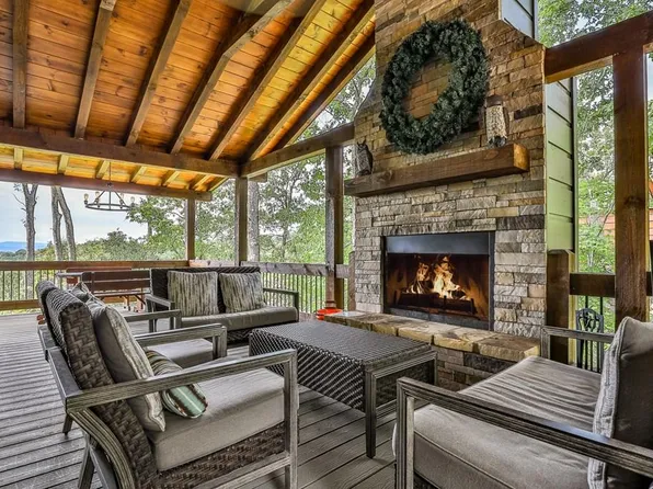 211 Big Timber Rd, Mineral Bluff, GA 30559