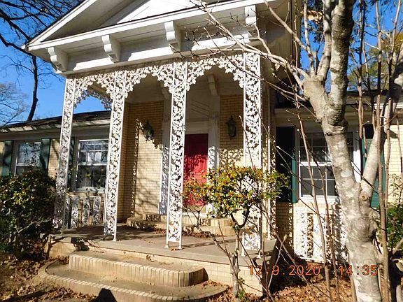 2nd image of 1303 E 1st St