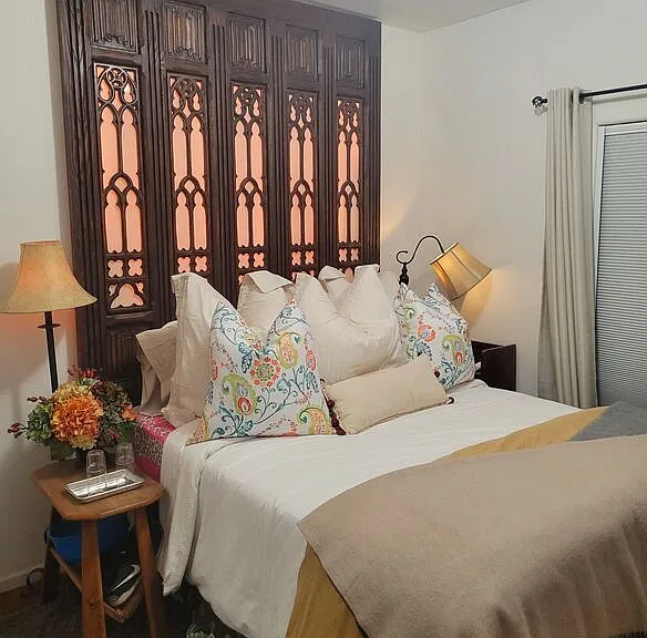 15300 Palm Dr #100 — Photo 3