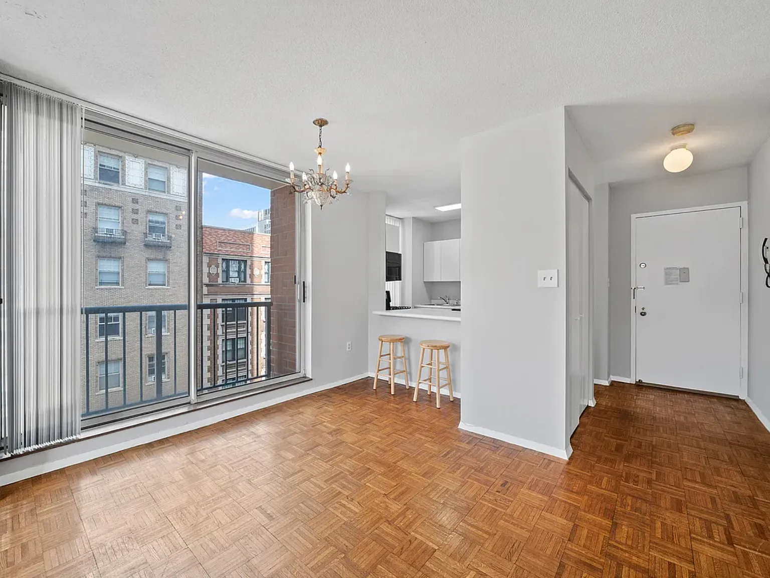 516 West 112th Street — Photo 3