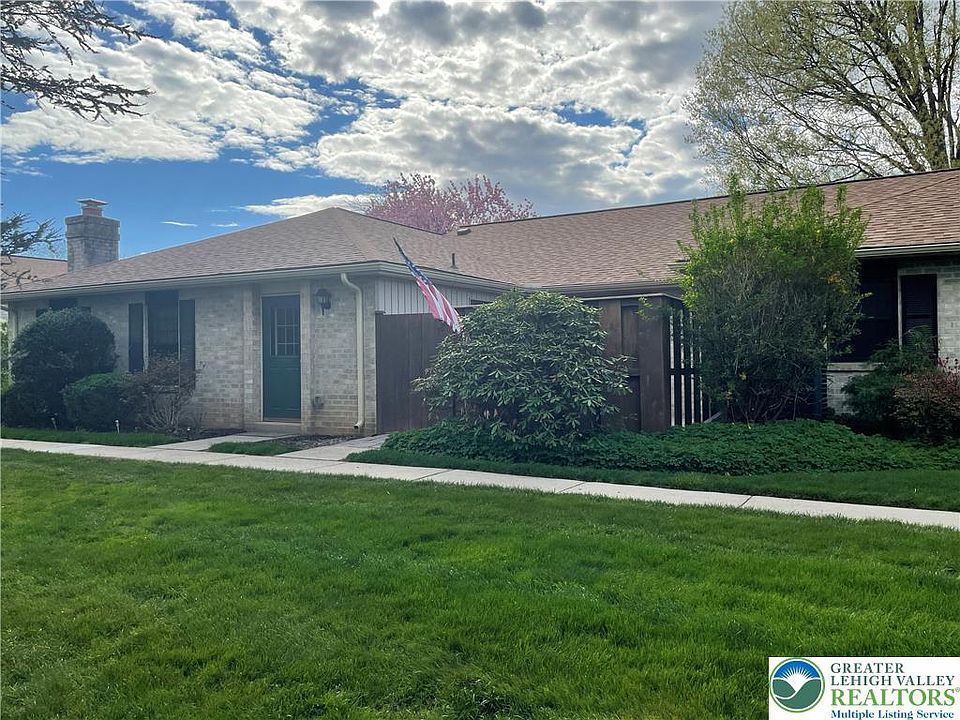 1st image of 2865 Springhaven Pl