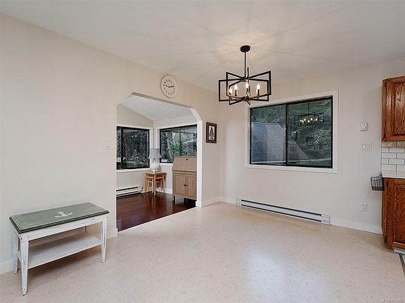 5th image of 905 Gade Rd