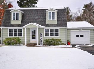 11 Usher Ave, Plainville, CT 06062