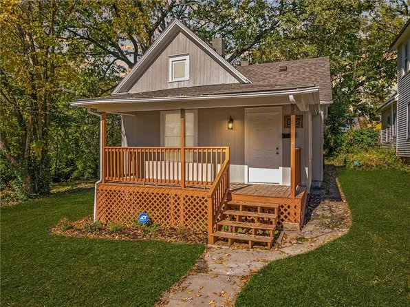 1222 Greeley Ave, Kansas City, KS 66104