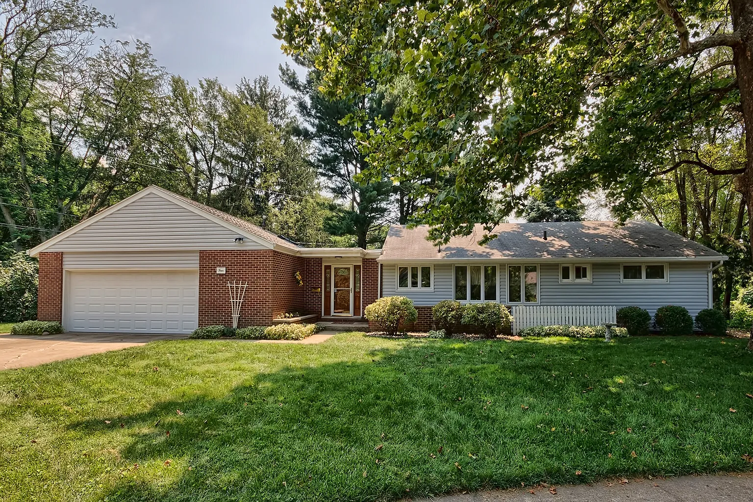 4 Illini Cir photo 1