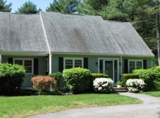 117 Micajah Pond Rd, Plymouth, MA 02360