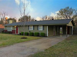 515 W 5th St, Justin, TX 76247