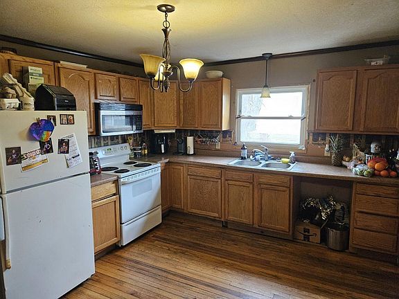 4th image of 1014 7th St