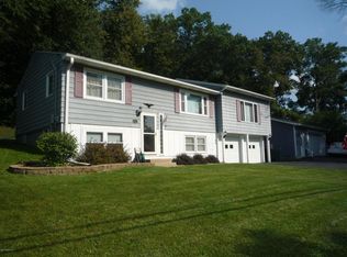 2416 E River Rd NE, Rochester, MN 55906