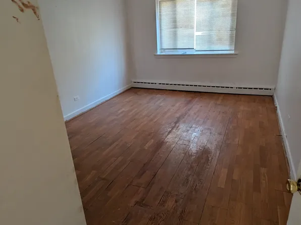 2059 E 72nd St, Chicago, IL 60649