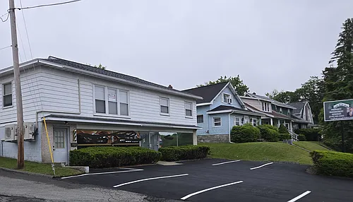 639 Pawling Ave #1 Photo 1