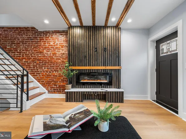 3159 Agate St, Philadelphia, PA 19134