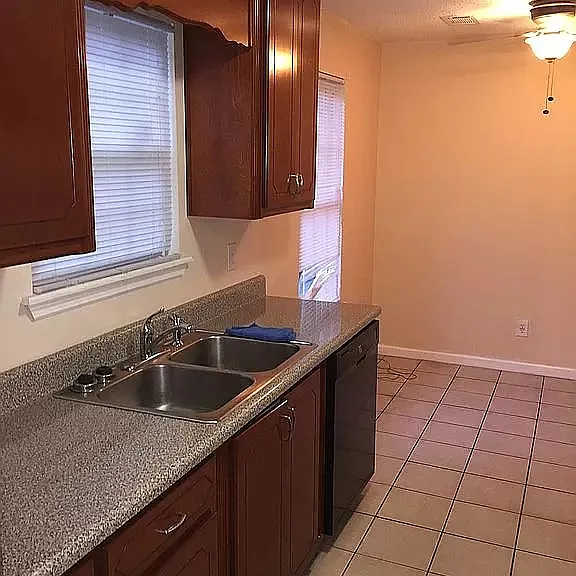 3761 Walker Ave — Photo 10