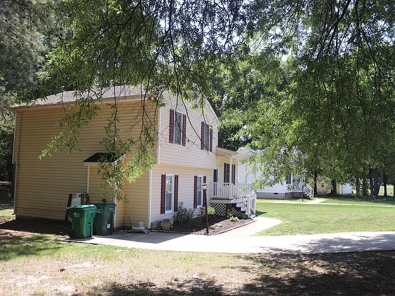 6001 Yates Ln — Photo 4