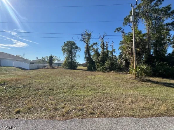 3606 NE 18th Ave, Cape Coral, FL 33909