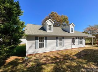 402 Cottonwood Cir, Monroe, NC 28110