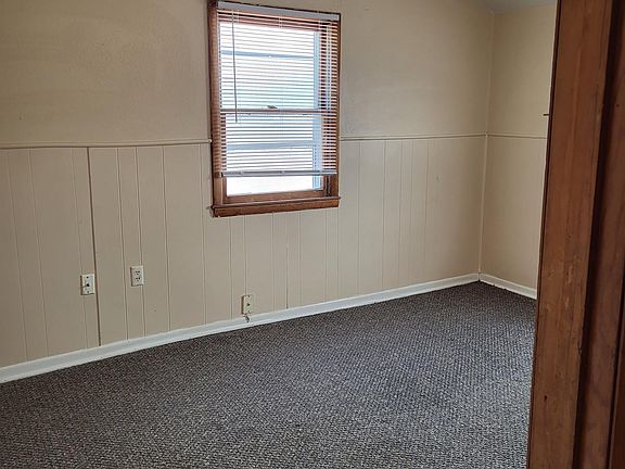 5th image of 402 E Grandview Dr #402