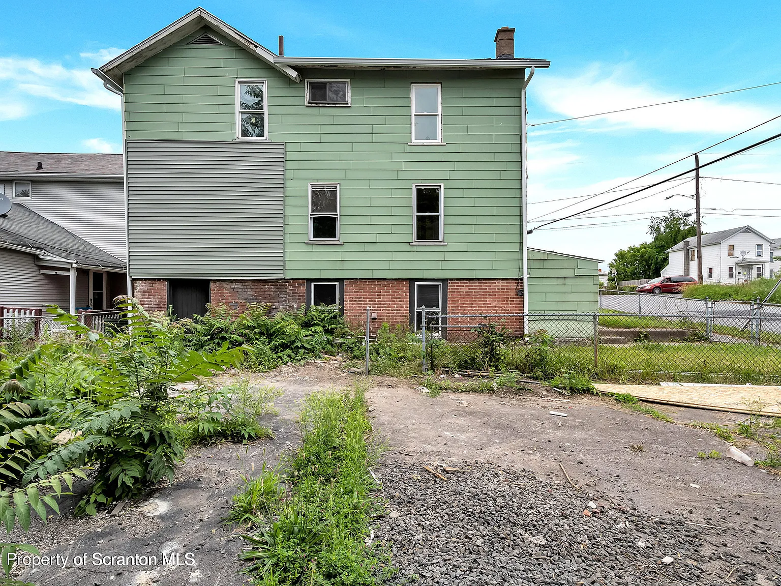 2 bed, 1.0 bath, 1000 sqft, $1,100 — Photo 2