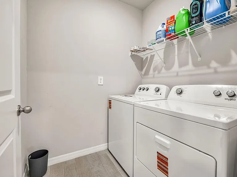 1048 Adalia Ter — Photo 23