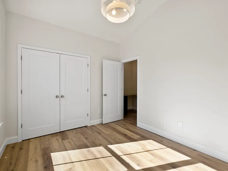 4015 Old Brooks Ct — Photo 14