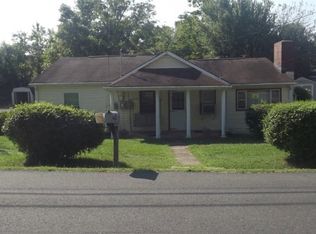 3967 Fairfax St, Dumfries, VA 22026