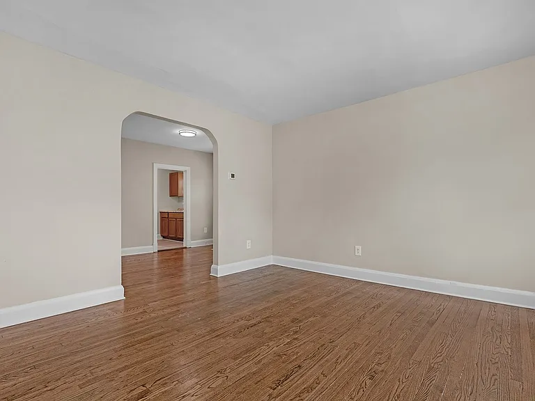2802 Berwick Ave — Photo 7
