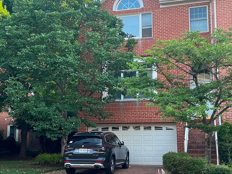 8118 Madrillon Ct — Photo 2