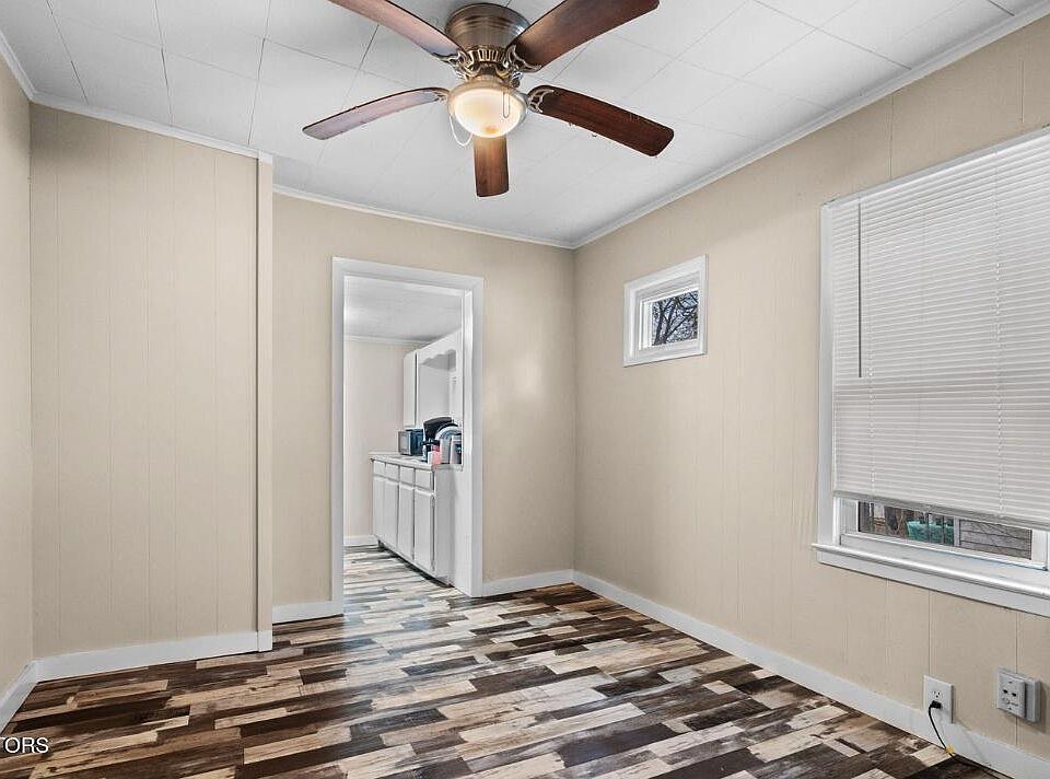 2nd image of 2842 Nichols Ave