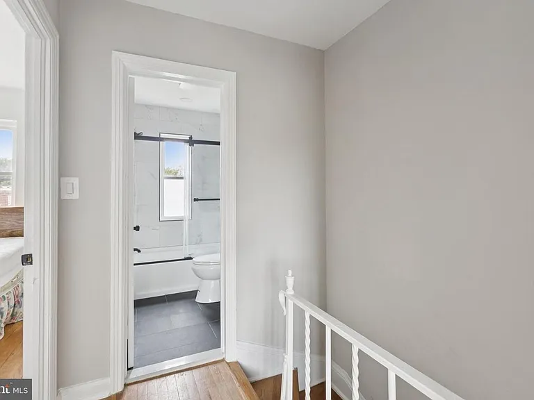 128 33rd St NE — Photo 16