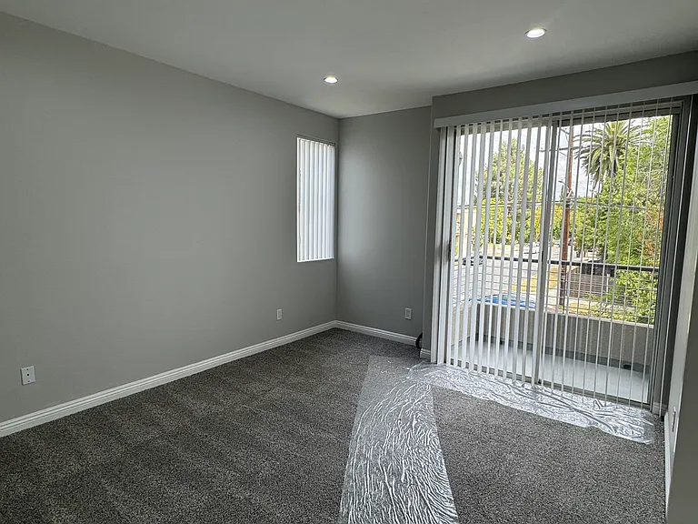 12222 Moorpark St #206 — Photo 29