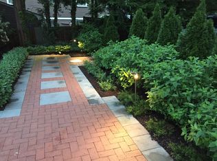 82 Division St, East Greenwich, RI 02818