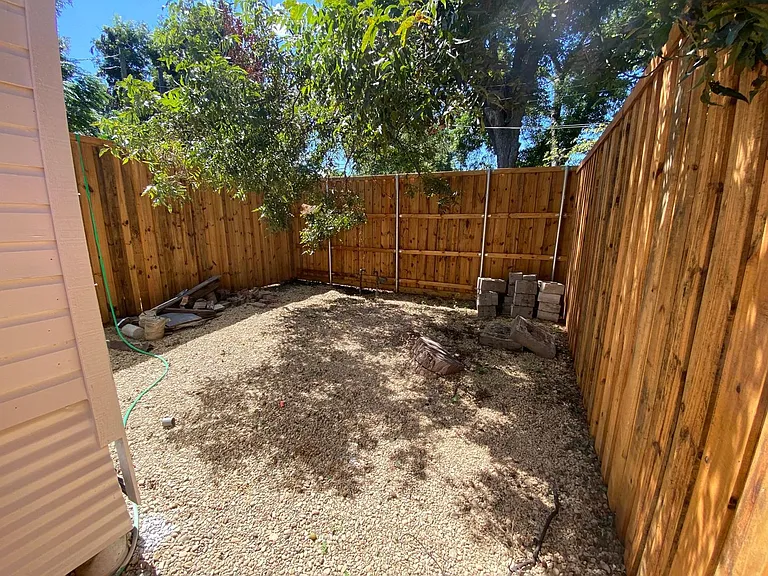 615 Parkview Ave — Photo 5