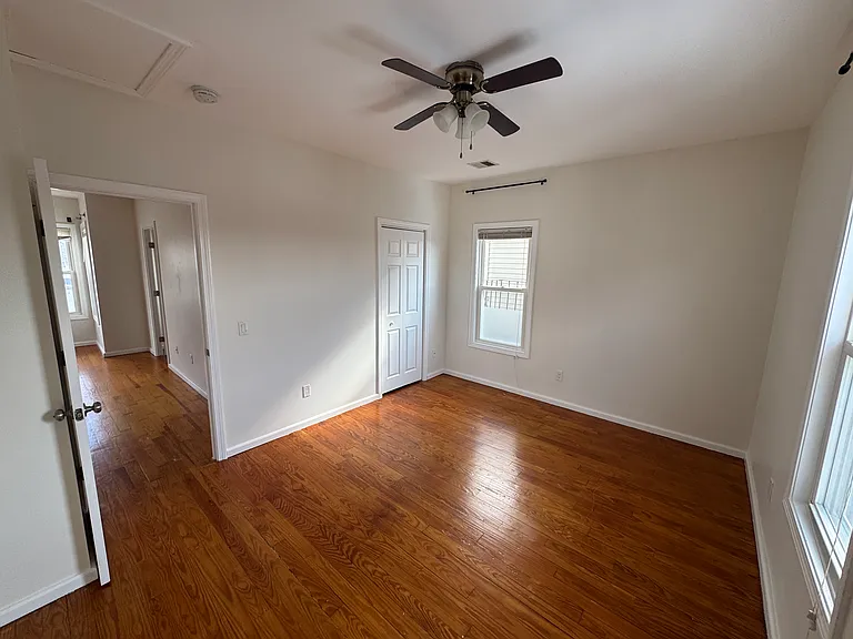 179 Raymond St #3 — Photo 7