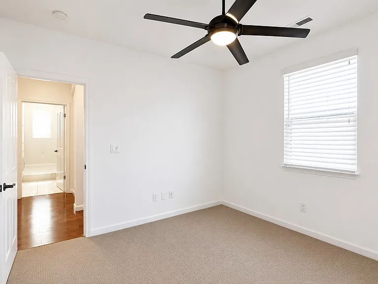 2300 Magnolia Bridge Dr — Photo 13