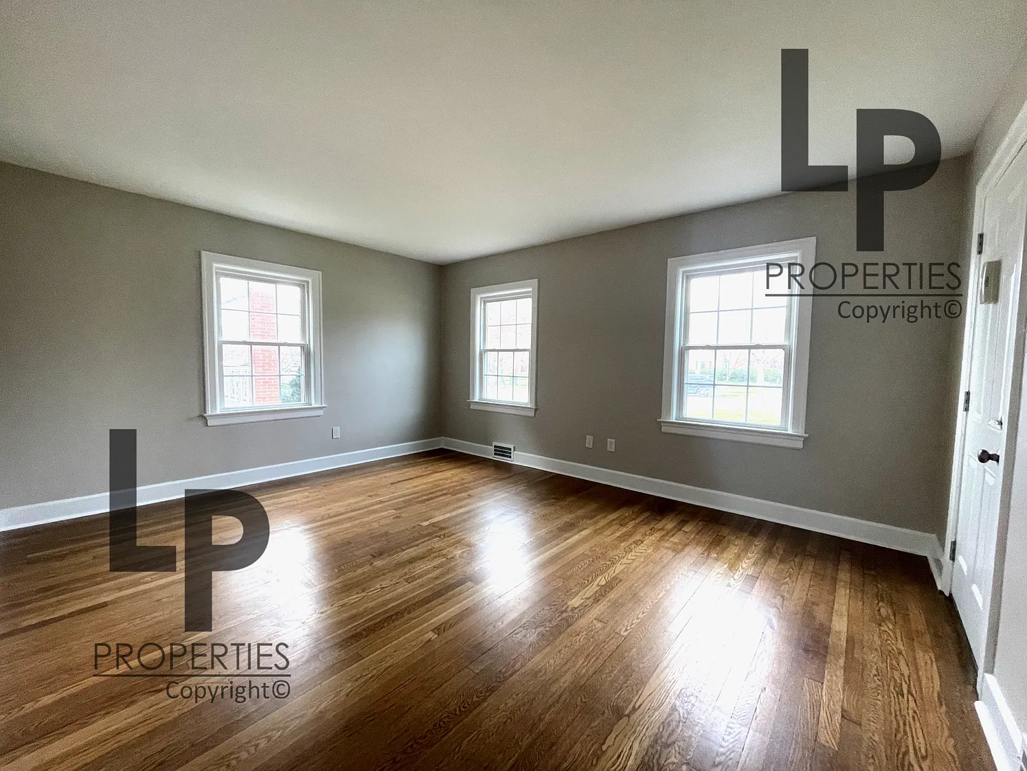 140 Cochran Road - 1 — Photo 2